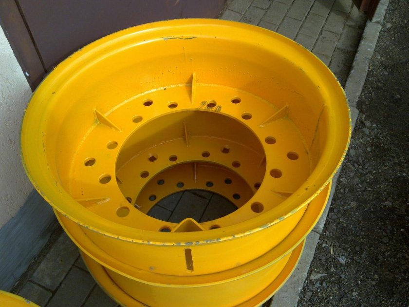 Диск колесный Амкодор 342в