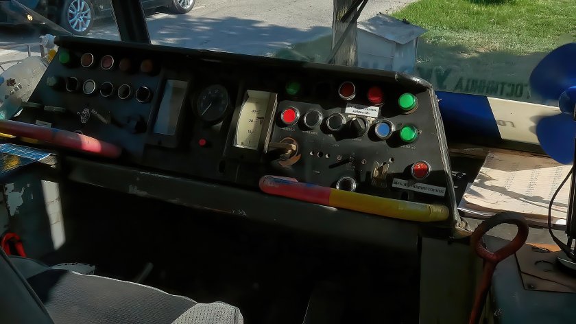 Трамвай Татра панель управления