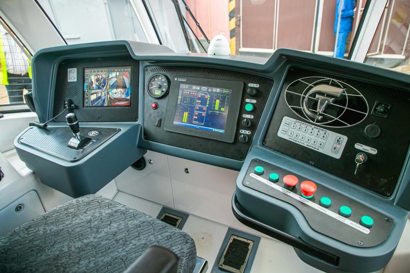 71−931 «Витязь» кабина водителя