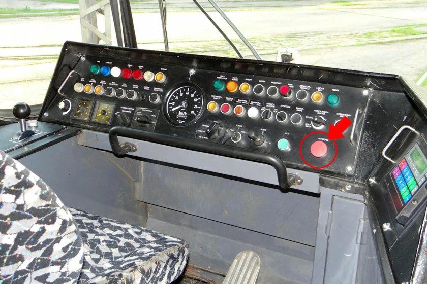 Панель управления трамвая Татра т2