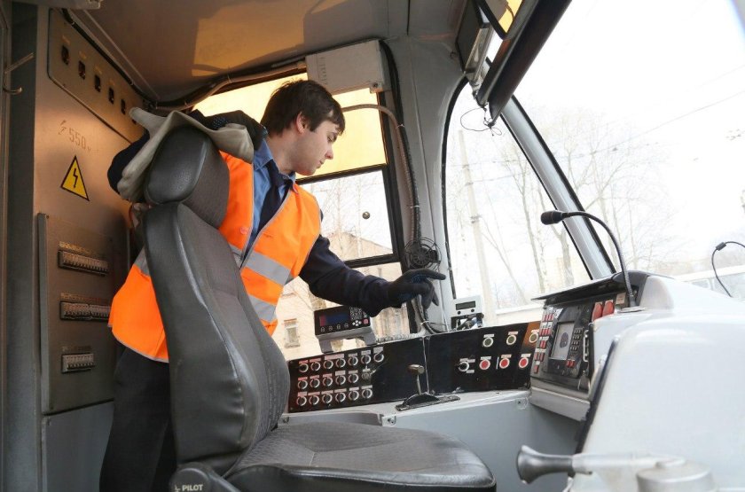 71−931 «Витязь» кабина водителя