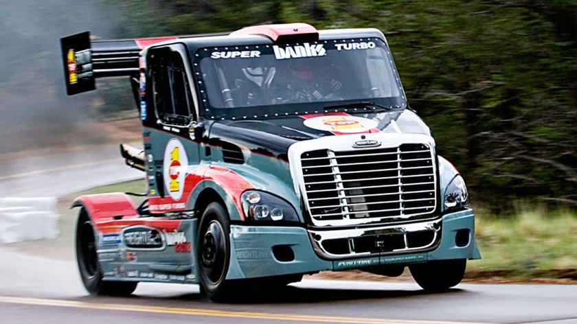 Freightliner Cascadia гоночный