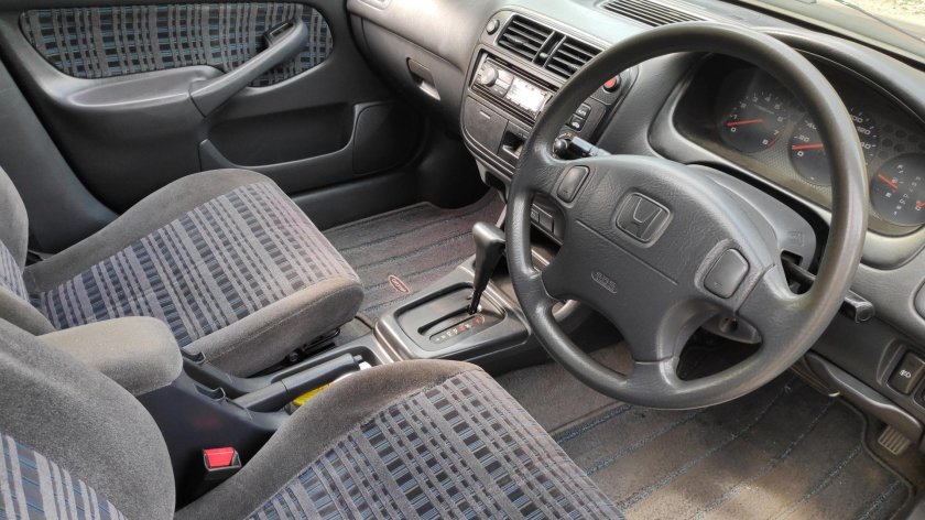 Honda Orthia салон