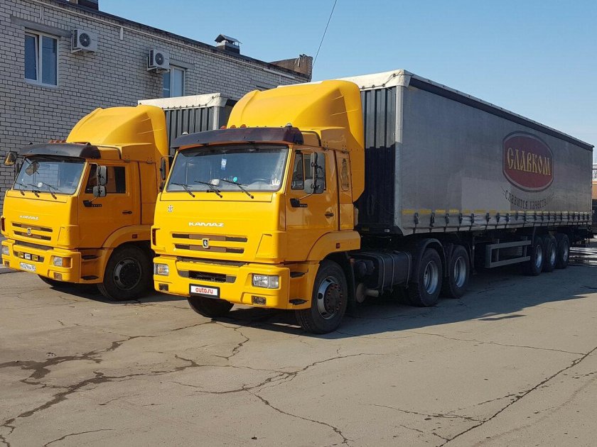 КАМАЗ-65116 седельный