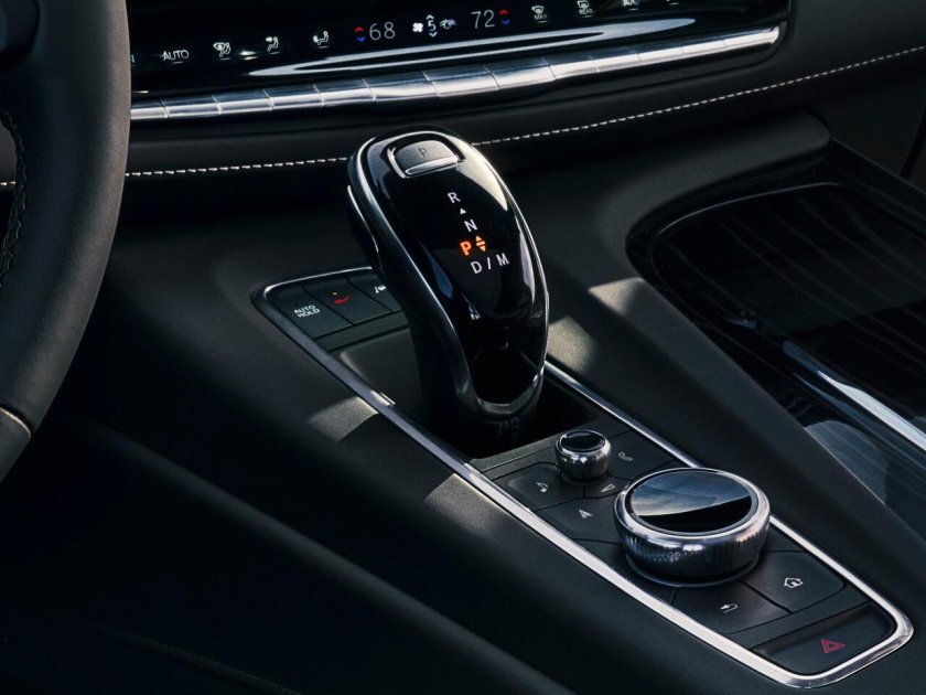 Cadillac Escalade v 2023