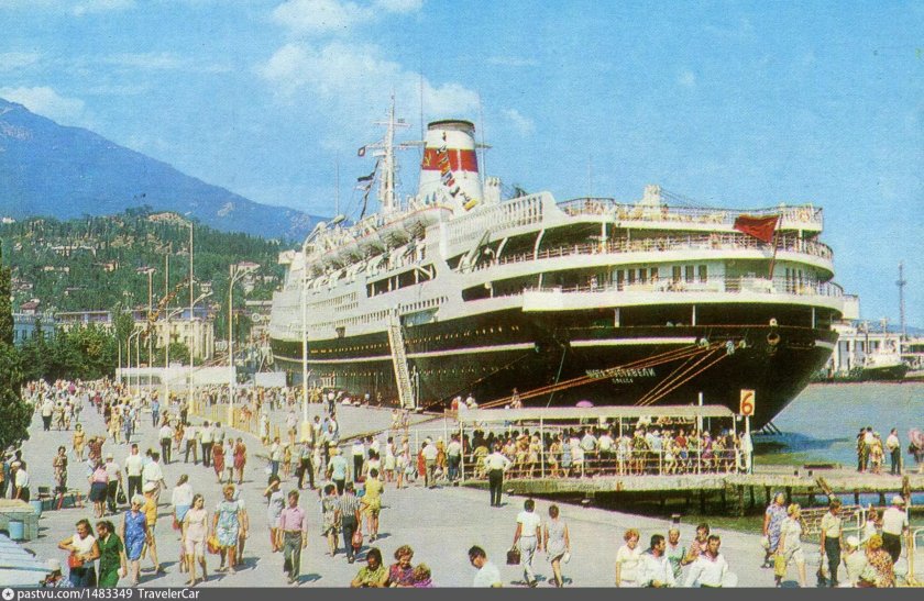 Круизный лайнер Шота Руставели