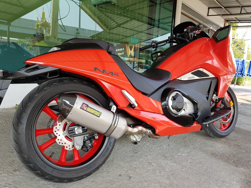 Honda nm4