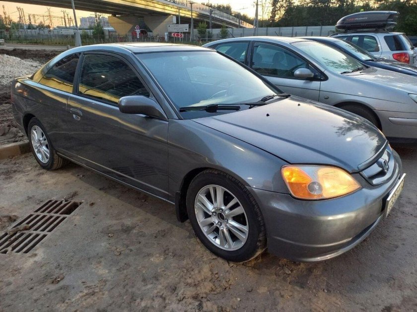 Хонда Цивик 7 Рестайлинг седан