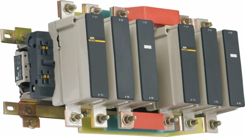 Контактор КТИ-6500 220в ИЭК