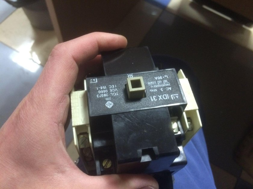 Контактор IDX-31 90a