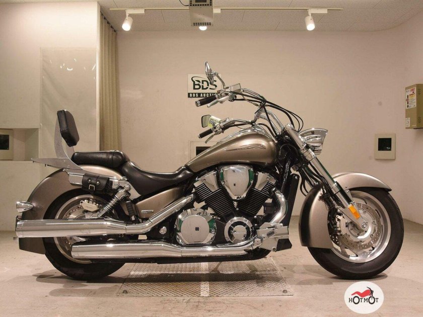 Honda VTX 1800 Custom