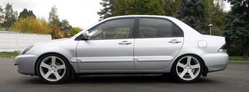 Lancer 9 r17