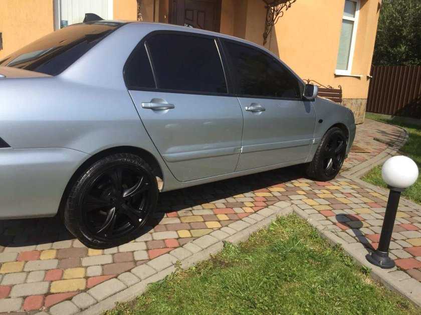 Диски на Лансер 9 r17