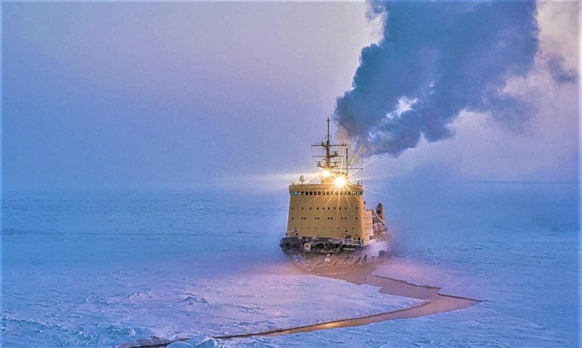 Адмирал Макаров ледокол в Мурманске