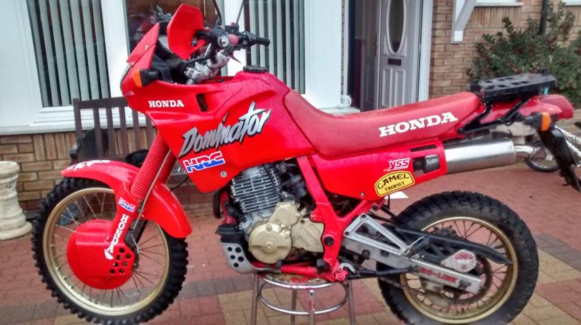 Honda nx650 Dominator