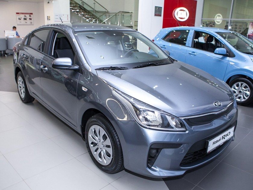 Kia Rio 2018 серый