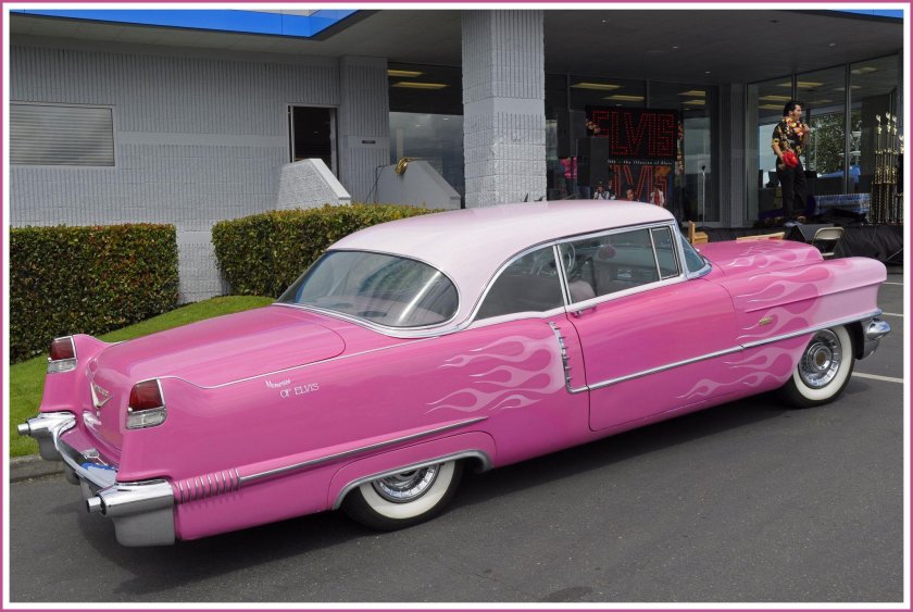 Cadillac Deville 1956 розовый