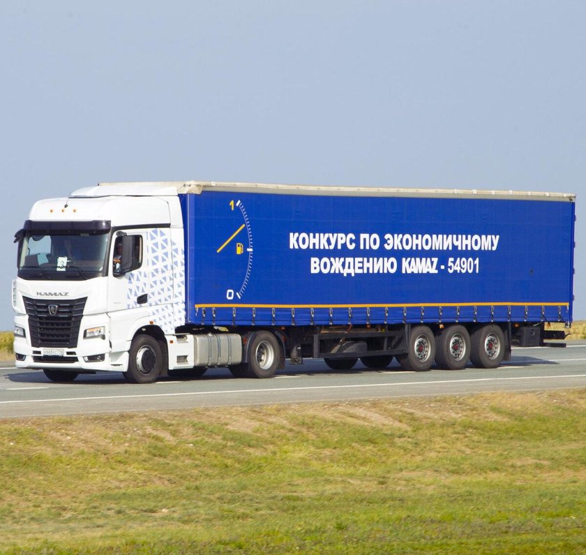 Фура КАМАЗ 54901