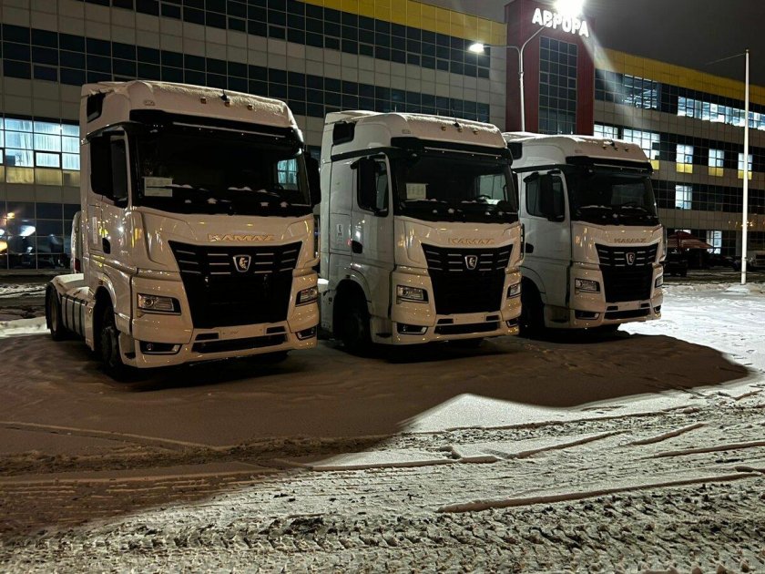 КАМАЗ тягач 2021