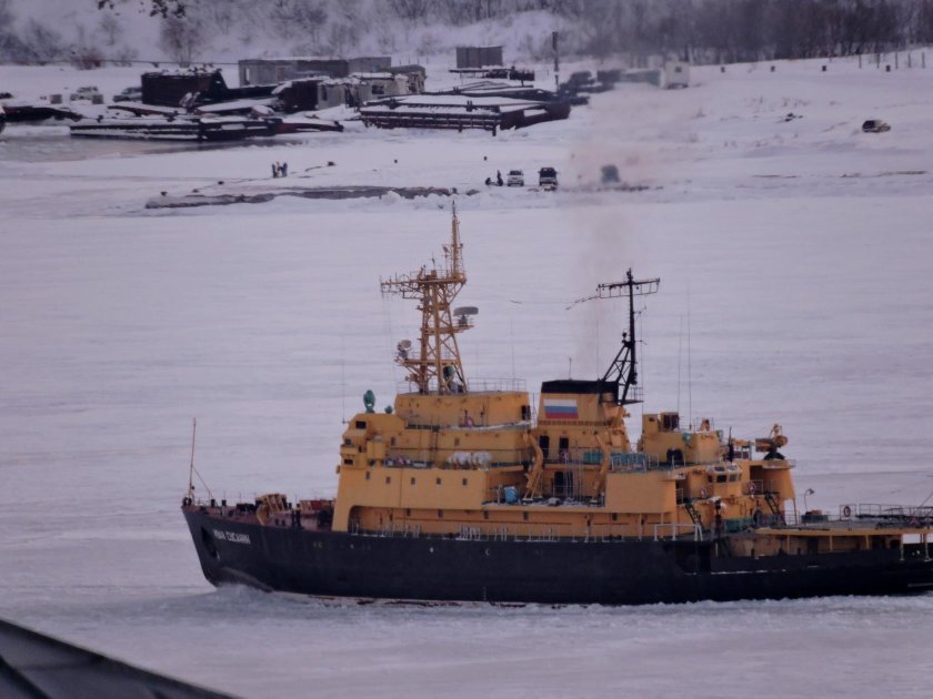 Ледокол Иван Сусанин Камчатка