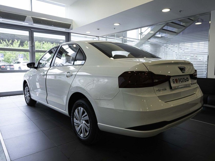 Volkswagen Polo лифтбек