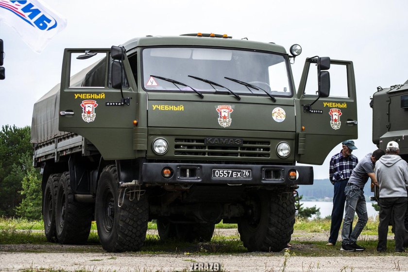 КАМАЗ 43114 военный