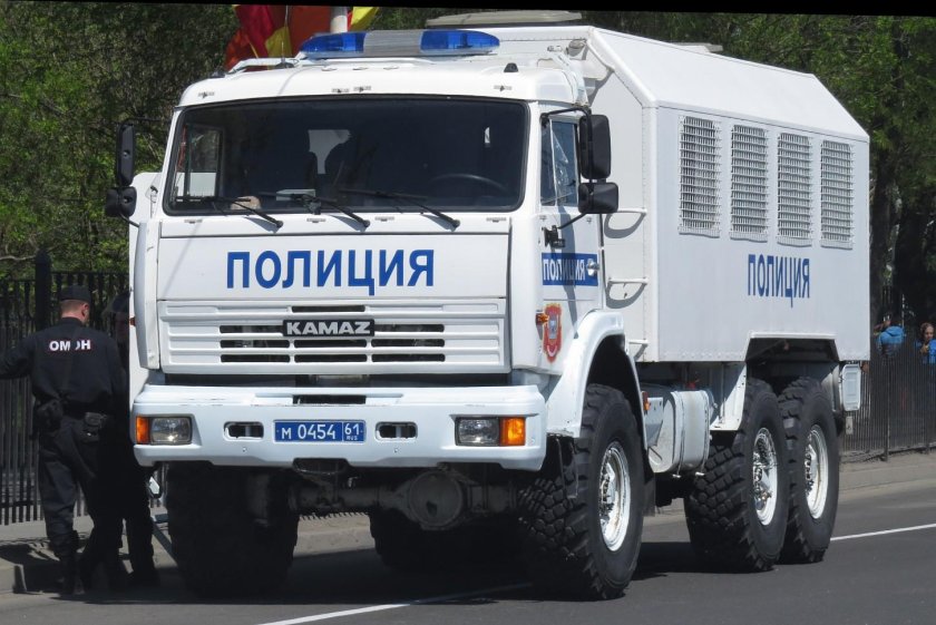 ОМОН машина КАМАЗ 43118