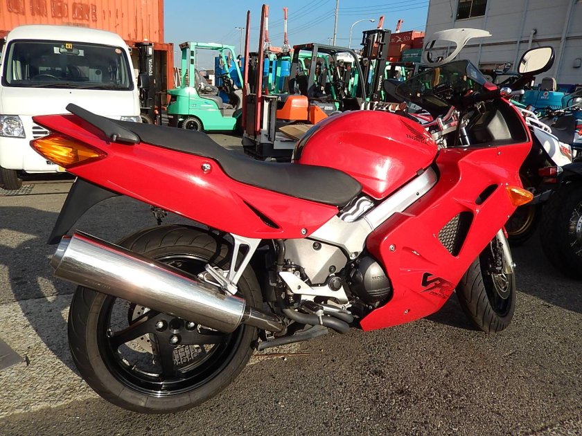 Мотоцикл Хонда 1.8 литра