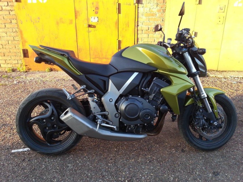 Honda cb1000r 2009
