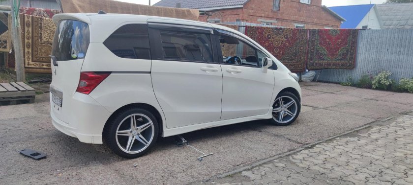 Honda freed диски r17
