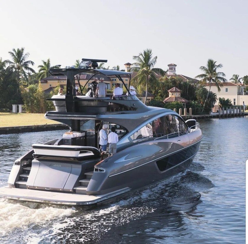 Катер Лексус