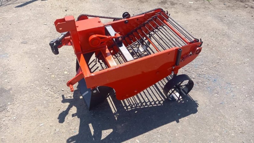 Копалка к минитрактору МТЗ 132