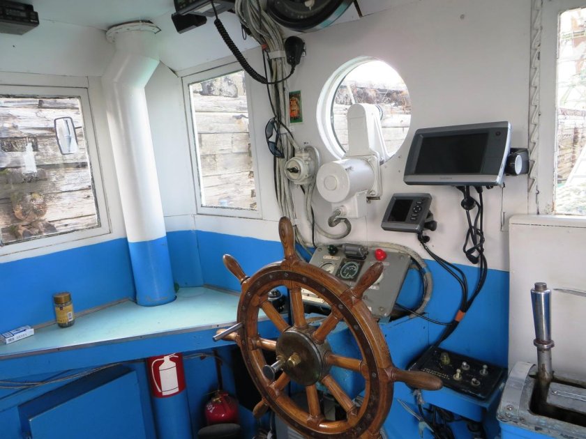 Катер теплоход Ярославец
