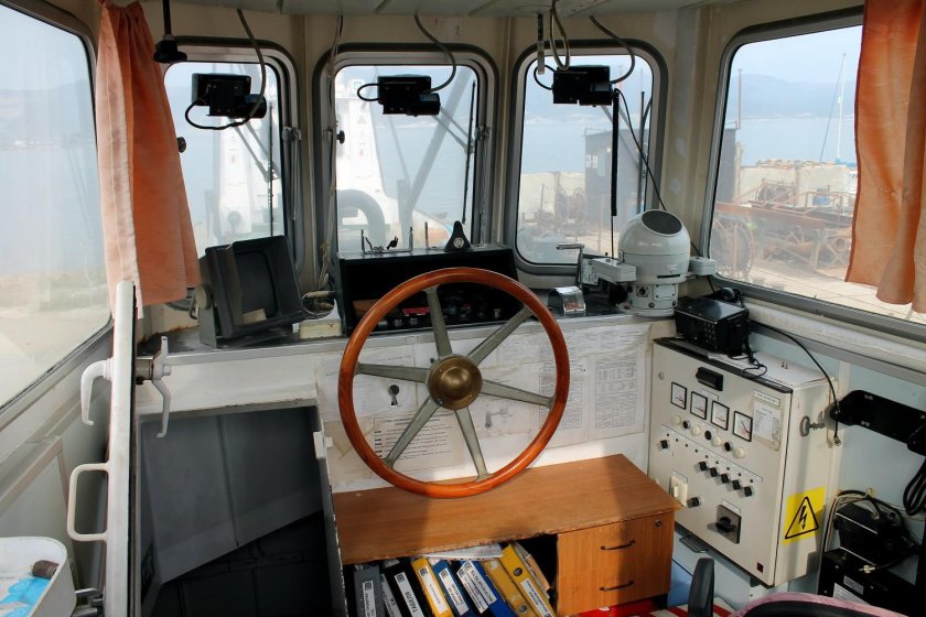 Рулевая рубка теплоход Москвич