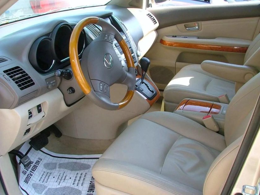 Lexus rx330 2006 салон