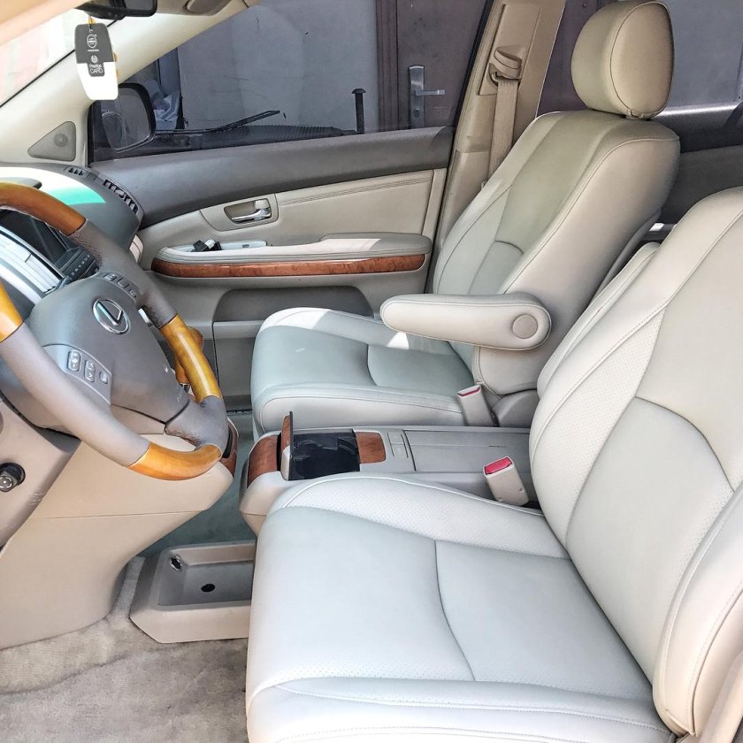 Лексус РХ 350 салон