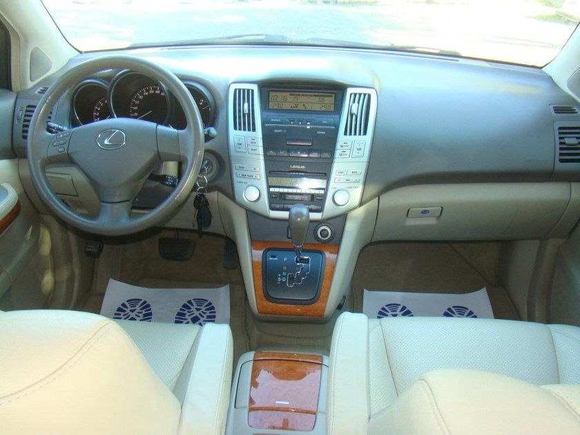Lexus rx330 2006 салон