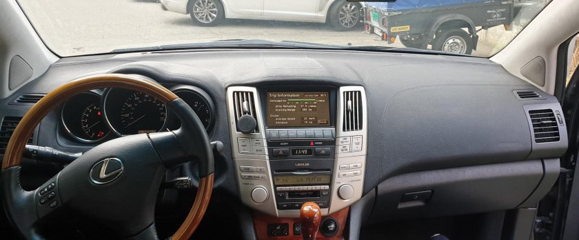 Панель Лексус РХ 330