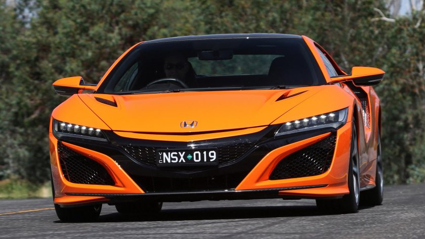 Хонда NSX 2020