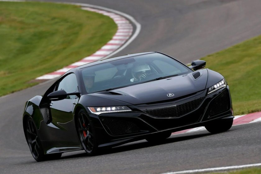 Акура NSX 2019