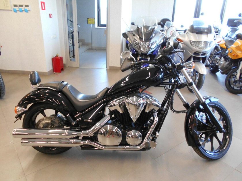 Honda vt1300cx Fury 2023