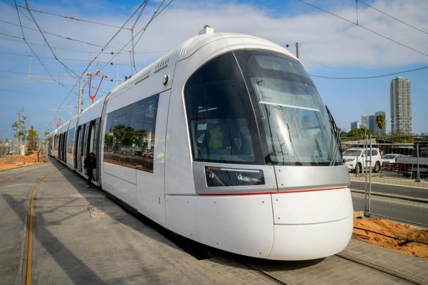 Трамвай бат ям