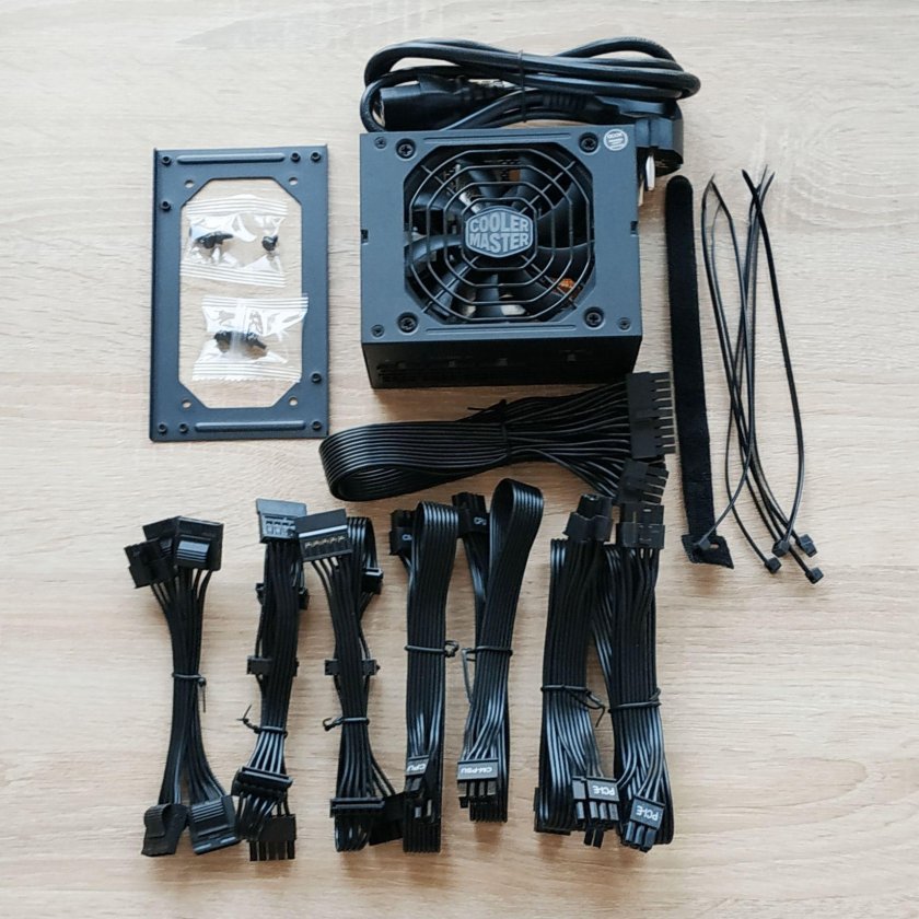 Cooler Master v550 Gold - v2