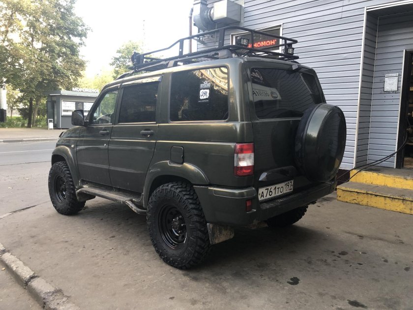 Патриот пикап на 33 колесах