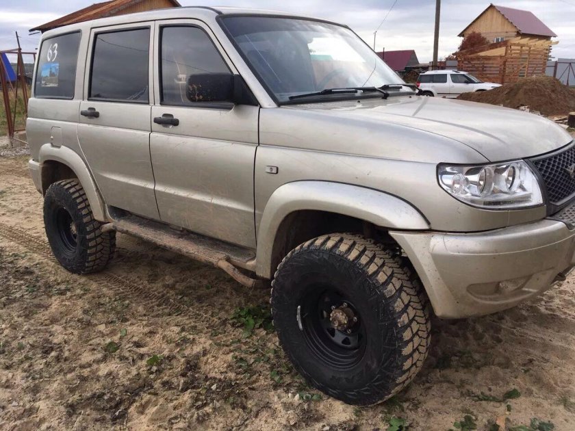 УАЗ Патриот на 31 колесах
