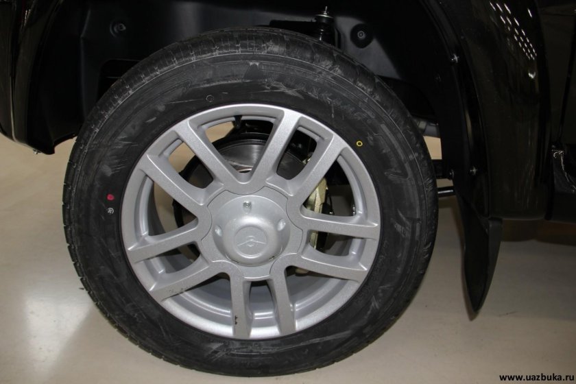 Диски колеса УАЗ Патриот r18