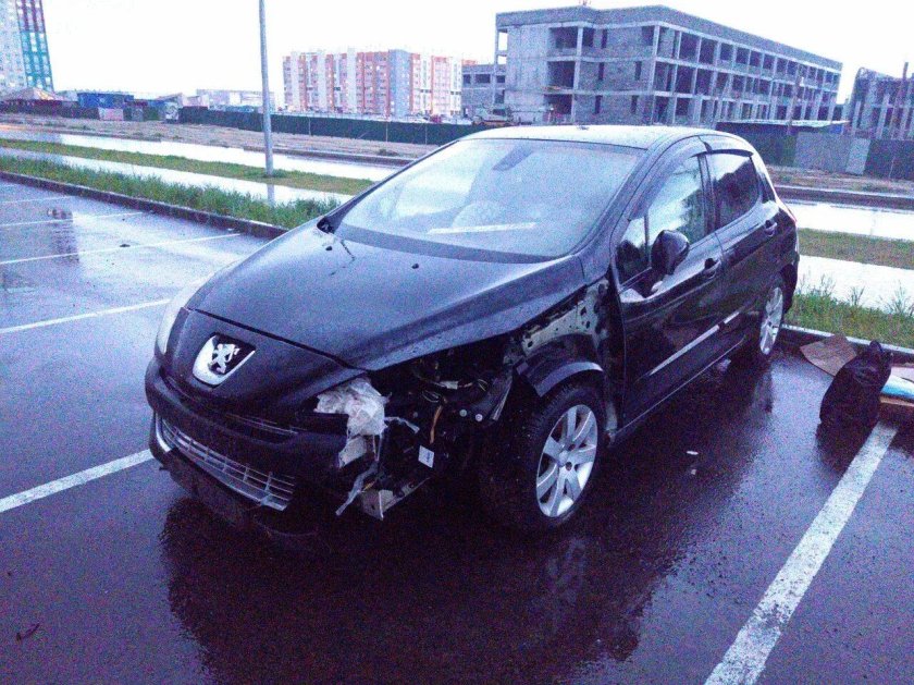 Серебристый Аванте 2008 год ДТП