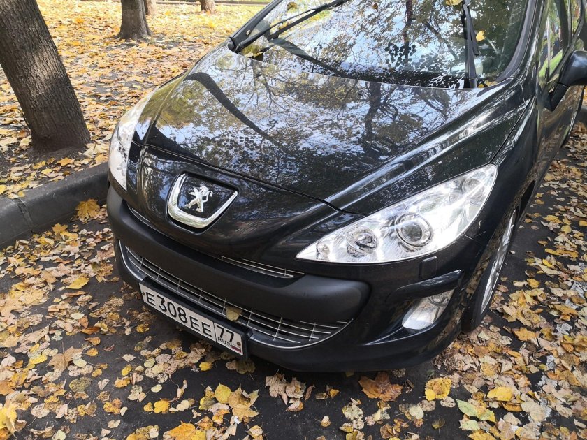 Пежо 308 коричневый