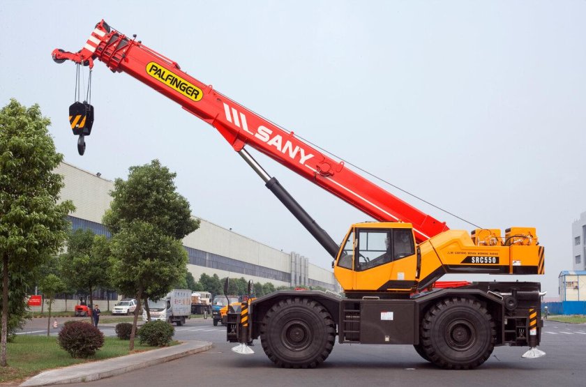 Короткобазный кран Palfinger sany src750c