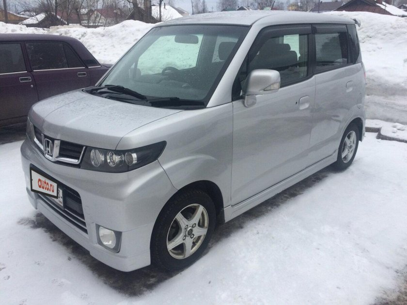 Honda Zest Spark 2010